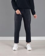 شلوار جین زنانه مدل مام فیت رنگ زغالی - Image 2