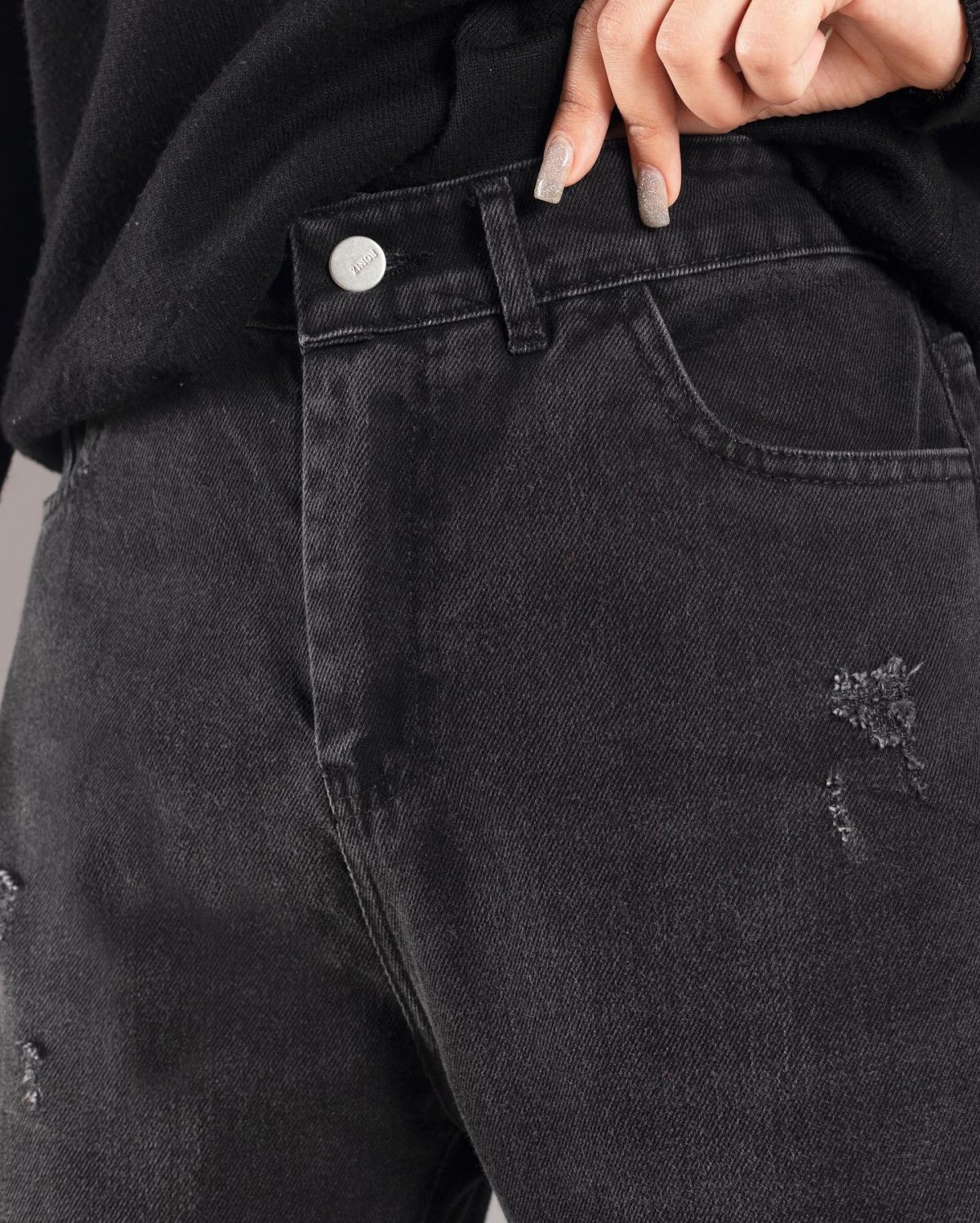 شلوار جین زنانه مدل مام فیت رنگ زغالی - Image 3