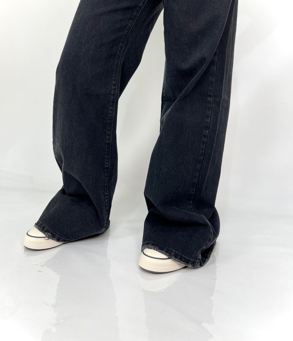 شلوار جین فول بگ مشکی - Image 3