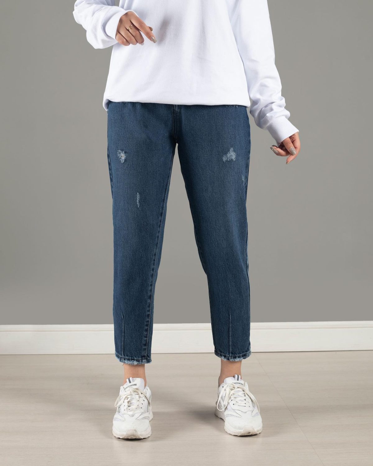 شلوار جین زنانه مدل مام فیت رنگ آبی تیره - Image 2