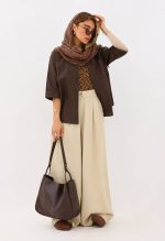 شومیز لینن اسلپ تک جیب  رنگ قهوه ای و سرمه ای و لیمویی و سفید و صورتی - Image 2